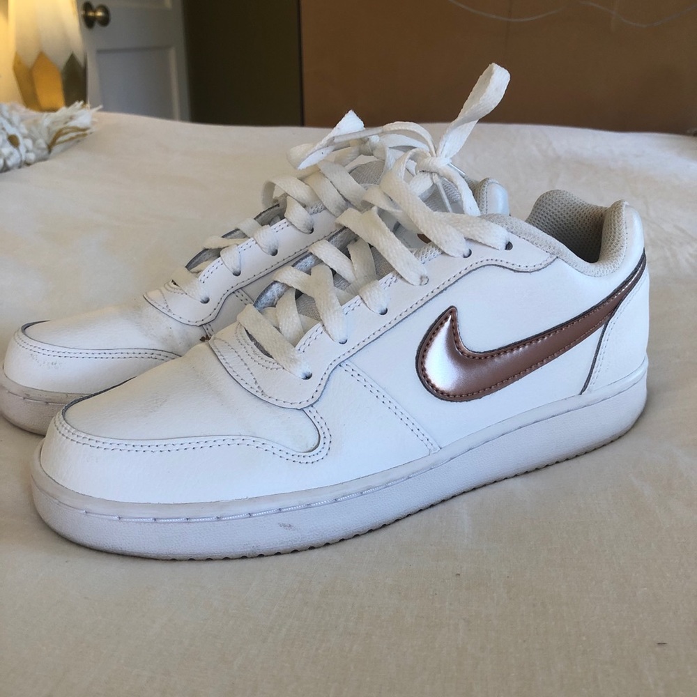 Nike Airs